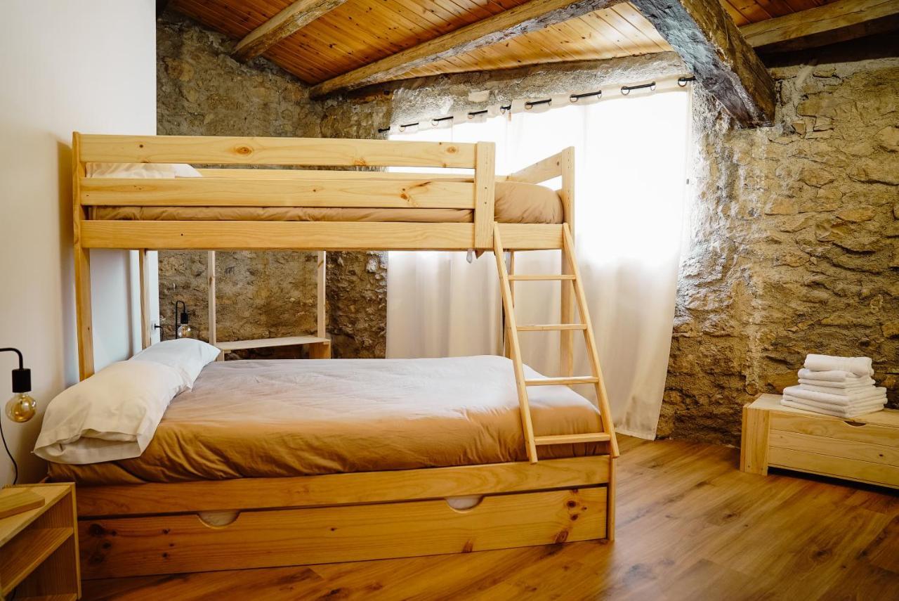 Cases Altes De Posada Naves  Экстерьер фото